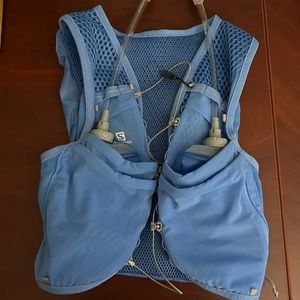 Salomon hydration backpack 8 with flasks